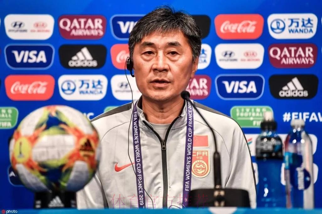 玫瑰再绽放 | 首战俄罗斯 贾秀全:机会留给最有实力的队员 玫瑰再绽放 | 首战俄罗斯 贾秀全:机会留给最有实力的队员